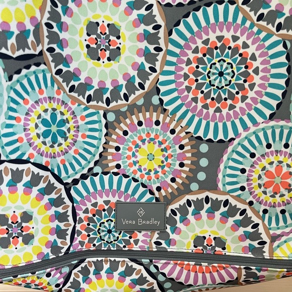 Vera ex large tote, w/ small waterproof matching bag.  Perfect for beach/travel. - Picture 2 of 5